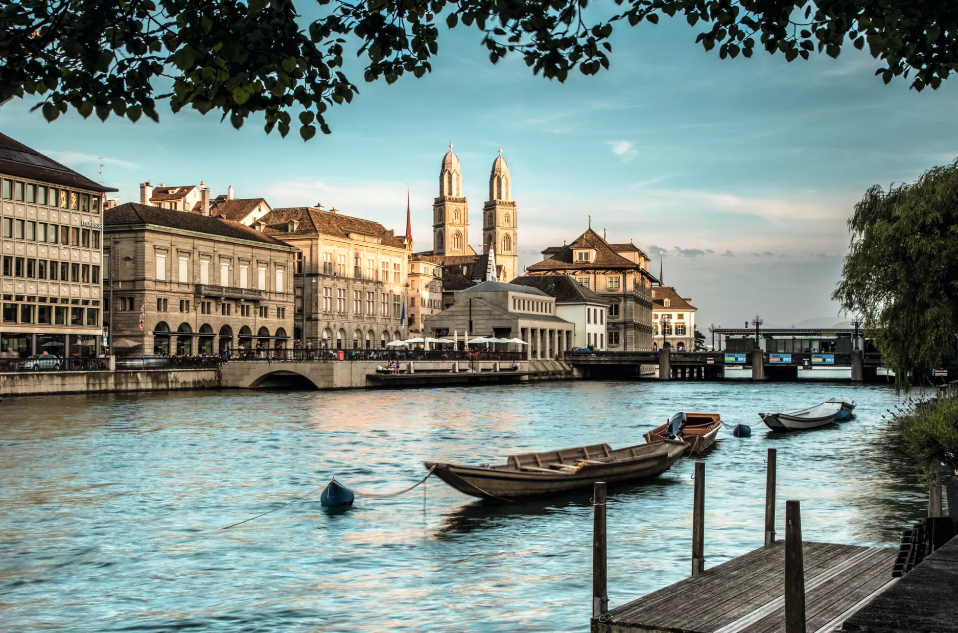 Blick auf Limmatquai Zürich